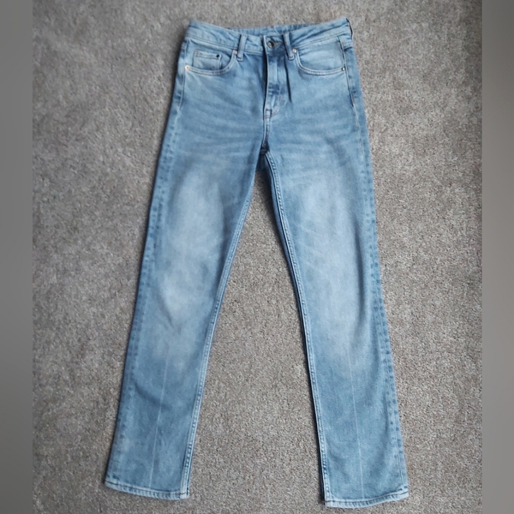 H&M Light Wash High Waist Jeans